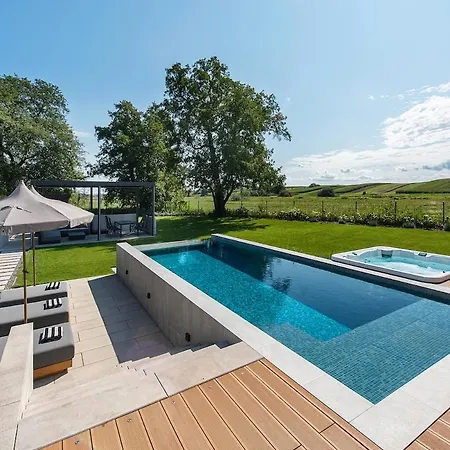 Horizon House * Mnikow